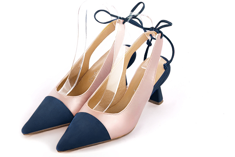 Navy blue and powder pink matching shoes and clutch. Wiew of shoes - Florence KOOIJMAN